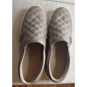 A New Day Sneaker womens Slip On‎ Size 6.5 beige/taupe tennis shoe